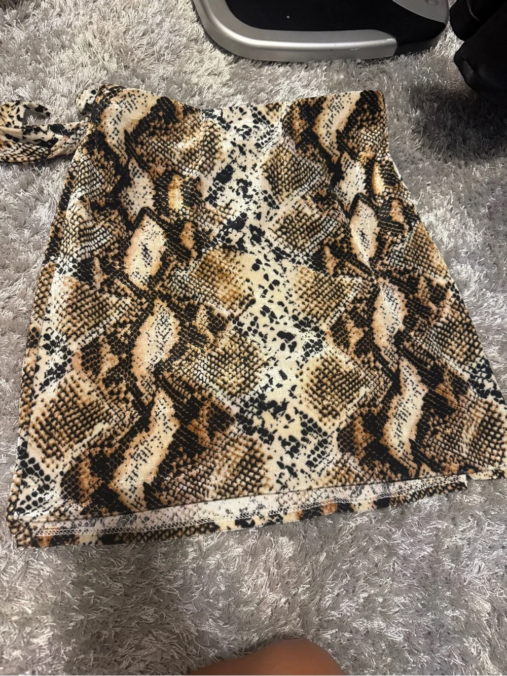 Reptile Habitat Decorative Hide Mat in Brown Snake Pattern